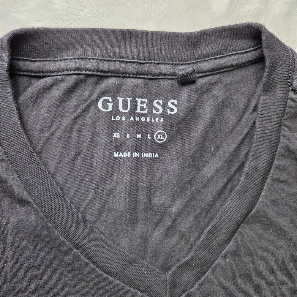 GUESS Men's Black Gold Baroque Medallion V-Neck T-Shirt XL - Picture 5 of 6